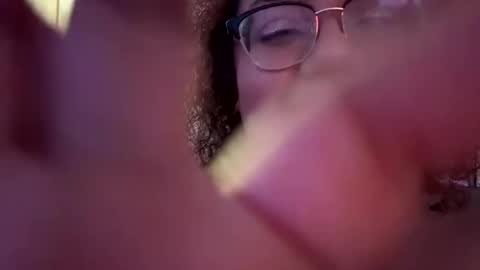 mariposa990 online show from April 2026 03:42:01 AM