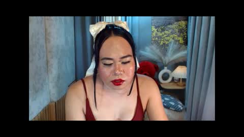 LEAH online show from April 2026 05:37:01 PM