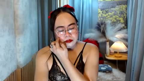 Snapshot of mariposa_911 chatting on June 2026 03:28:01 PM LEAH online show from June 2026 03:28:01 PM