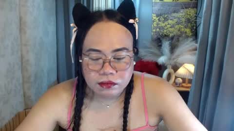 Snapshot of mariposa_911 chatting on June 2026 07:42:01 AM LEAH online show from June 2026 07:42:01 AM
