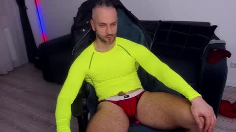 Snapshot of marismuscle chatting on January 2025 07:56:01 PM MarisMuscle online show from January 2025 07:56:01 PM