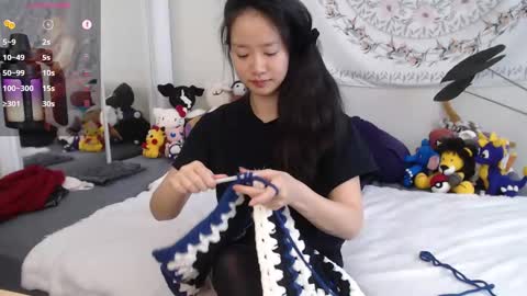 MarissaPeach online show from November 2025 02:41:01 PM