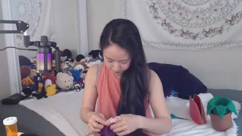Snapshot of marissapeach chatting on June 2026 02:29:01 PM MarissaPeach online show from June 2026 02:29:01 PM