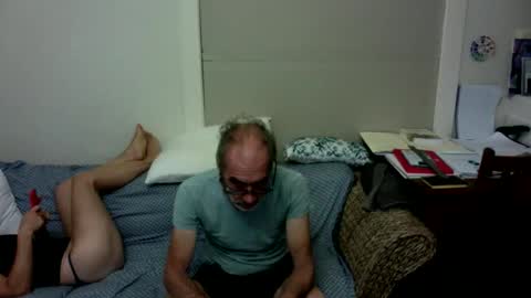 mark_and_lola online show from January 2026 06:32:02 PM