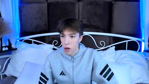 Snapshot of mark_branston chatting on November 2025 10:32:01 AM Mark online show from November 2025 10:32:01 AM