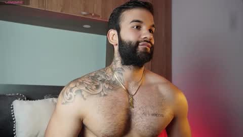 Mark online show from October 2025 10:21:01 PM