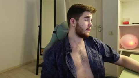 Snapshot of mark_maxim chatting on October 2025 02:07:02 PM MARK MAXIM online show from October 2025 02:07:02 PM