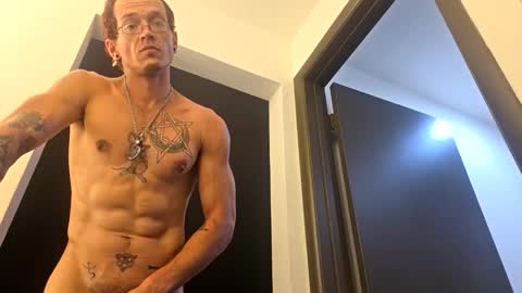 Snapshot of markbeaglin27 chatting on October 2025 06:54:01 AM markbeaglin27 online show from October 2025 06:54:01 AM