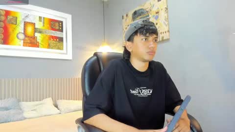 markbowie online show from June 2026 07:41:01 PM