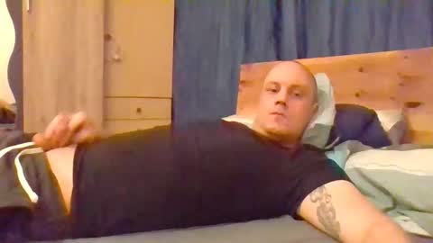 markus_7 online show from October 2025 02:33:01 AM