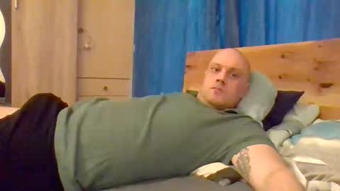 markus_7 online show from December 2025 12:42:02 PM