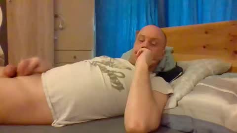 markus_7 online show from April 2026 04:44:01 PM