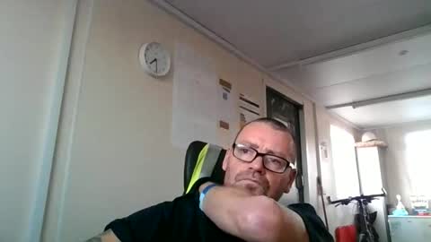 Snapshot of markyhowudoin chatting on November 2025 07:28:01 AM markyhowudoin online show from November 2025 07:28:01 AM