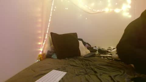 markymark101825061 online show from January 2025 05:33:01 AM