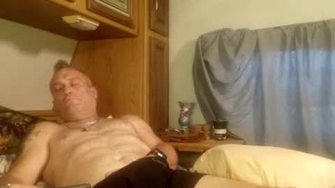 markymark101825061 online show from December 2025 02:02:02 PM