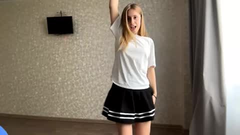 Snapshot of marlenagehlert chatting on September 2025 02:16:01 PM Olivia online show from September 2025 02:16:01 PM