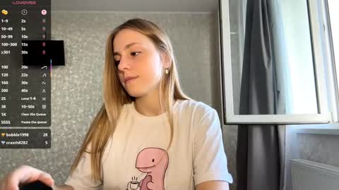 Snapshot of marlenagehlert chatting on September 2025 02:29:02 PM Olivia online show from September 2025 02:29:02 PM