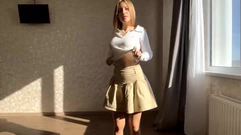 Snapshot of marlenagehlert chatting on November 2025 10:03:01 AM Olivia online show from November 2025 10:03:01 AM