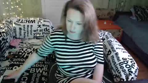 MarleneXDietrich online show from September 2025 01:22:02 PM