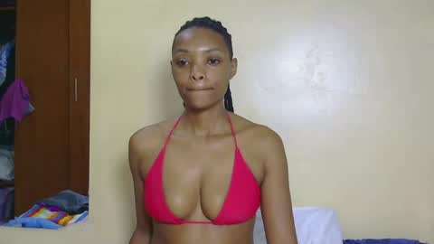 Snapshot of marly_babe chatting on July 2026 12:22:01 PM Marly online show from July 2026 12:22:01 PM