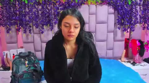Marly Anal  online show from January 2025 01:09:01 PM