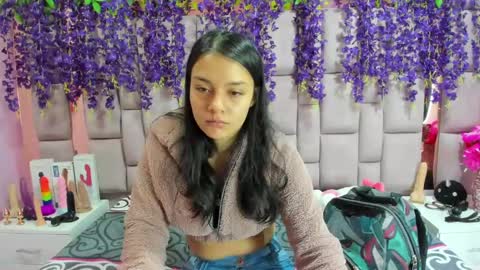 Marly Anal  online show from January 2025 01:24:01 PM