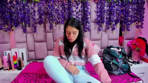 Marly Anal  online show from February 2025 01:33:01 PM