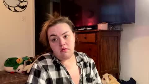 Snapshot of maroon_moon chatting on February 2025 08:33:01 PM maroon_moon online show from February 2025 08:33:01 PM