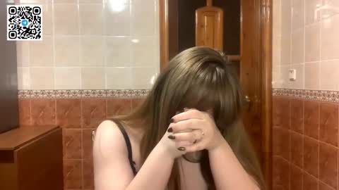 Miriam online show from November 2025 08:52:02 PM