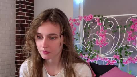 Andriella online show from April 2026 09:42:02 AM