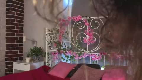 Andriella online show from April 2026 09:48:02 AM