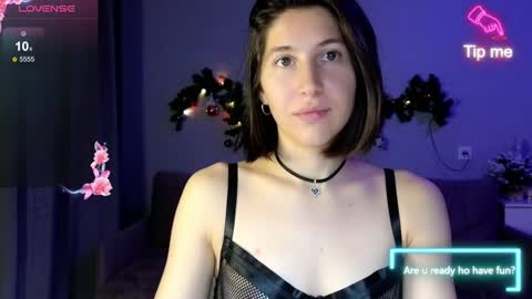 Snapshot of marrycolins chatting on December 2024 02:19:02 AM marrycolins online show from December 2024 02:19:02 AM