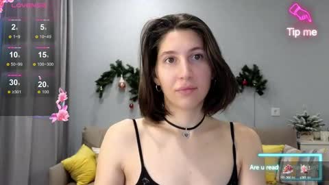 Snapshot of marrycolins chatting on December 2024 02:31:02 AM marrycolins online show from December 2024 02:31:02 AM