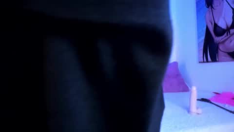 marsella_safatta online show from December 2025 11:10:01 PM