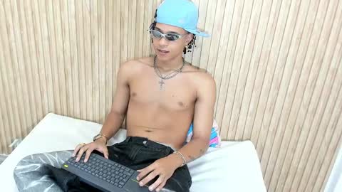 Snapshot of marshall_spencer chatting on October 2025 01:50:01 PM MARSHALL online show from October 2025 01:50:01 PM