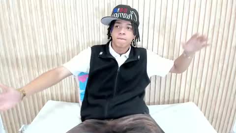 Snapshot of marshall_spencer chatting on October 2025 12:58:01 PM MARSHALL online show from October 2025 12:58:01 PM