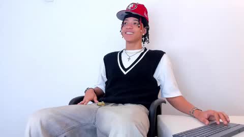 MARSHALL online show from January 2026 01:04:01 PM