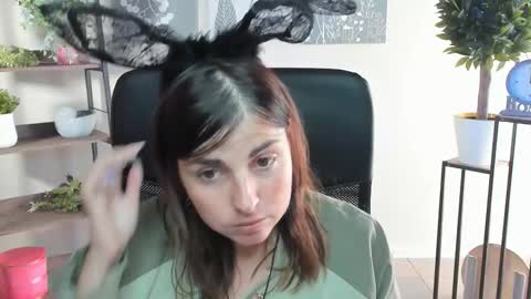 martaedams online show from September 2025 06:28:02 AM