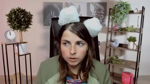 martaedams online show from October 2025 07:27:01 AM