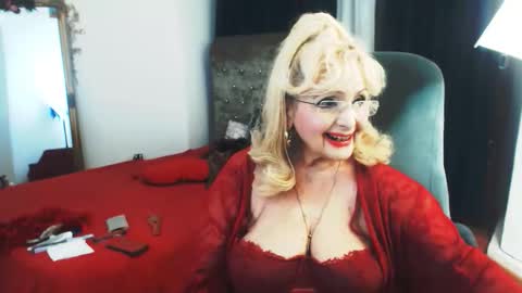 marthabrownn online show from September 2025 08:09:02 PM