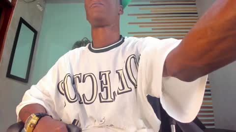 Snapshot of martin_killer chatting on February 2025 07:27:01 PM Martin online show from February 2025 07:27:01 PM