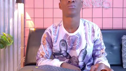 Snapshot of martin_killer chatting on September 2025 01:16:02 AM Martin online show from September 2025 01:16:02 AM