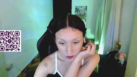 Snapshot of martina_adams chatting on January 2025 05:37:02 AM mari online show from January 2025 05:37:02 AM