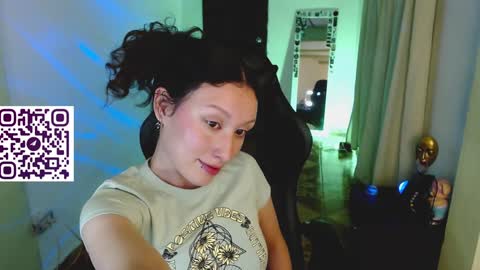 Snapshot of martina_adams chatting on January 2025 02:08:01 AM mari online show from January 2025 02:08:01 AM