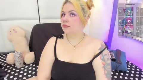 Martina  online show from March 2026 02:12:02 PM