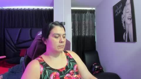 Snapshot of martina_foxy_ chatting on January 2025 08:52:02 PM MARTINA online show from January 2025 08:52:02 PM