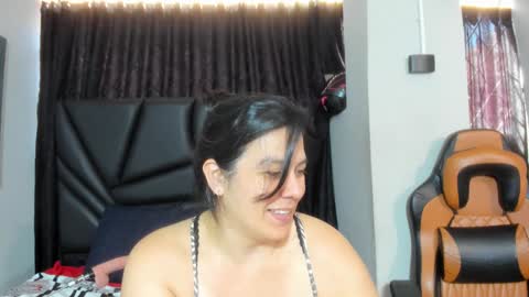 Snapshot of martina_foxy_ chatting on January 2025 03:14:02 PM MARTINA online show from January 2025 03:14:02 PM