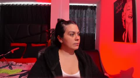 Snapshot of martina_foxy_ chatting on January 2025 02:41:01 PM MARTINA online show from January 2025 02:41:01 PM