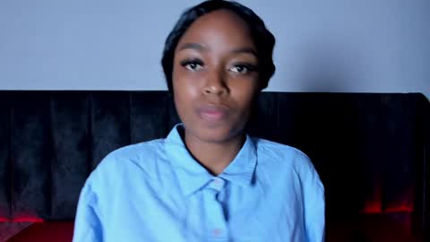 Laura online show from January 2025 12:17:02 AM