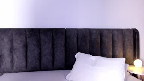 Laura online show from January 2025 08:45:02 PM